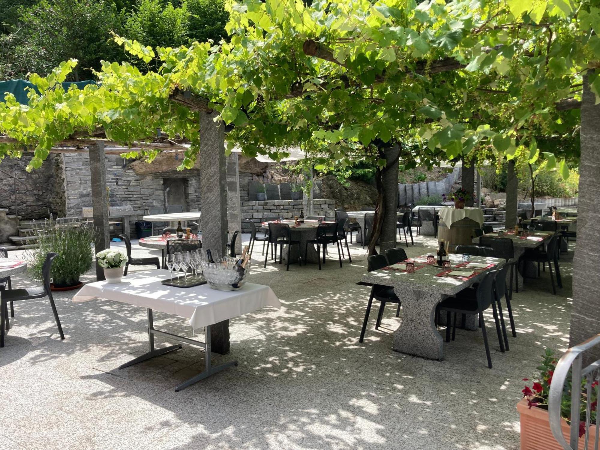 Hotel Ristorante Grotto Serta Lamone Zewnętrze zdjęcie