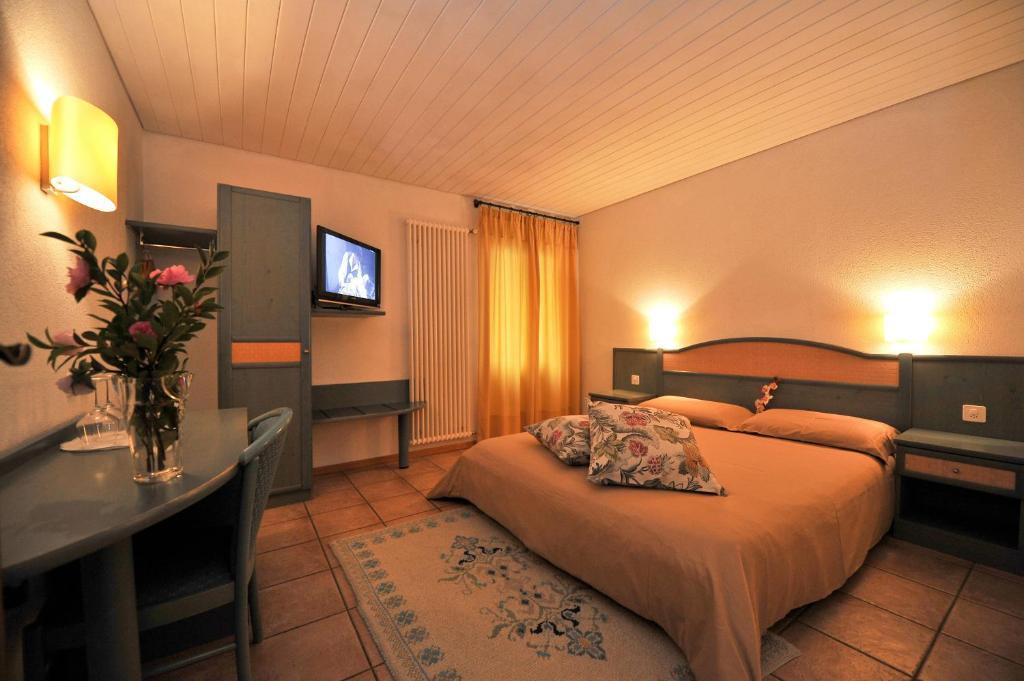 Hotel Ristorante Grotto Serta Lamone Zewnętrze zdjęcie