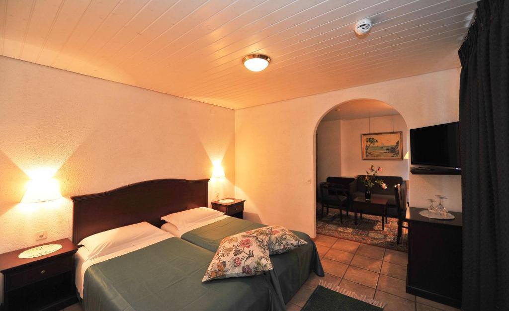 Hotel Ristorante Grotto Serta Lamone Pokój zdjęcie