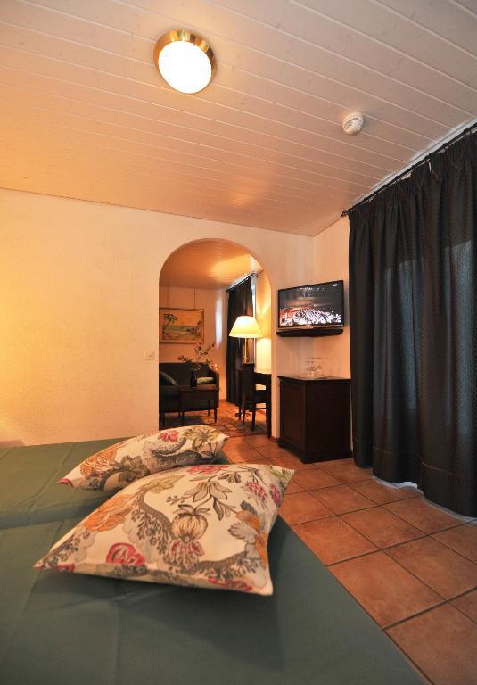 Hotel Ristorante Grotto Serta Lamone Zewnętrze zdjęcie