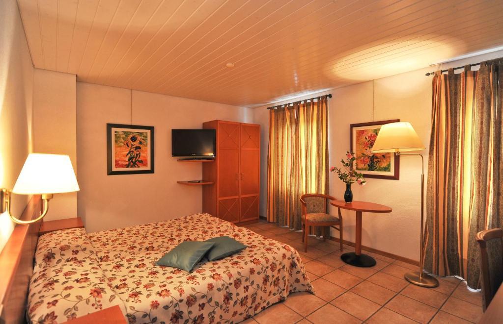 Hotel Ristorante Grotto Serta Lamone Zewnętrze zdjęcie
