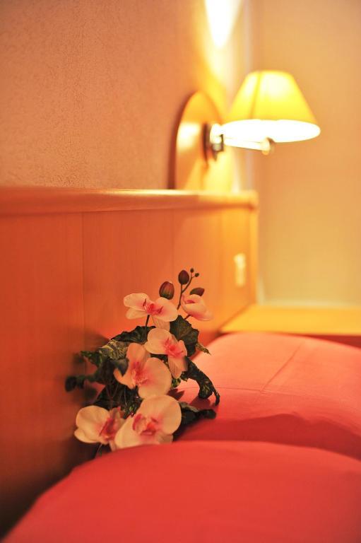 Hotel Ristorante Grotto Serta Lamone Zewnętrze zdjęcie